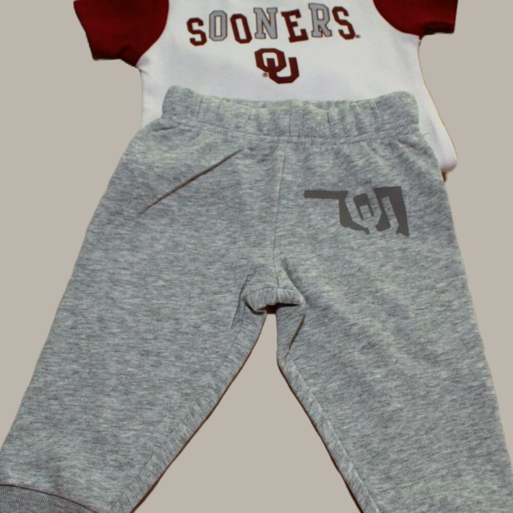 Baby boy Sooner onesie and sweatpants outfit
